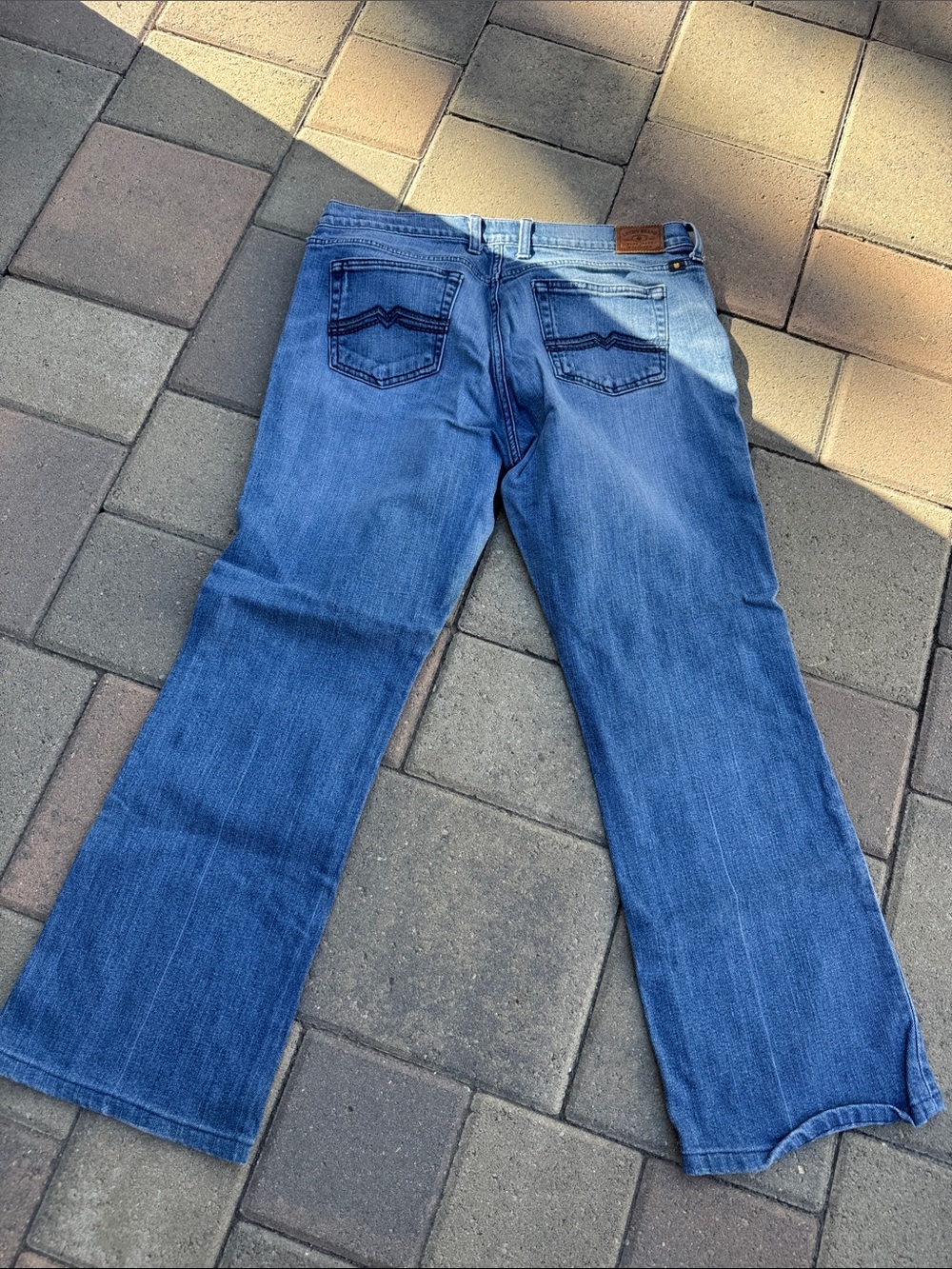Lucky Brand Men's Medium Blue Bootcut Jeans